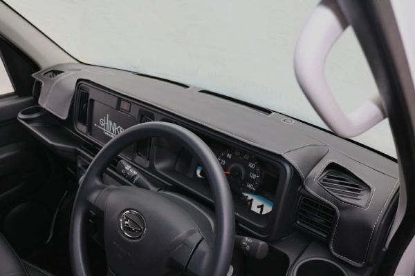 【SHINKE】S321V系 ハイゼットカーゴ専用ダッシュマット　後期型のみ　クルーズ/デラックス/スペシャル用