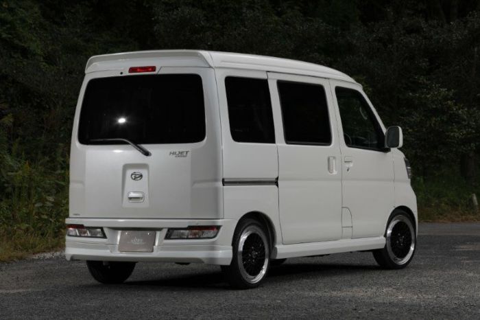 ハイゼットカーゴカスタム 後期型専用リアウイング -SHINKE