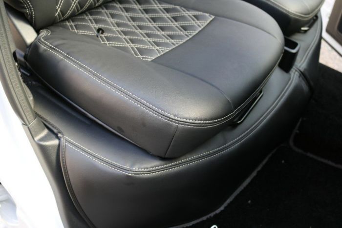 SHINKE】S700V系 ハイゼットカーゴ専用フロントデッキカバー