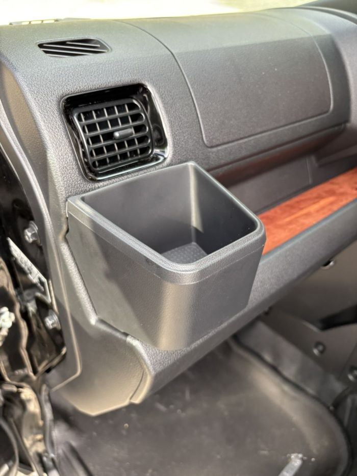 ハイゼットジャンボ 後期専用助手席用ドリンクホルダー【SHINKE】